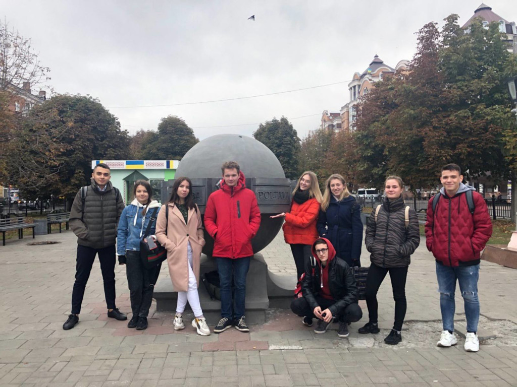 «В обіймах музики і танцю»