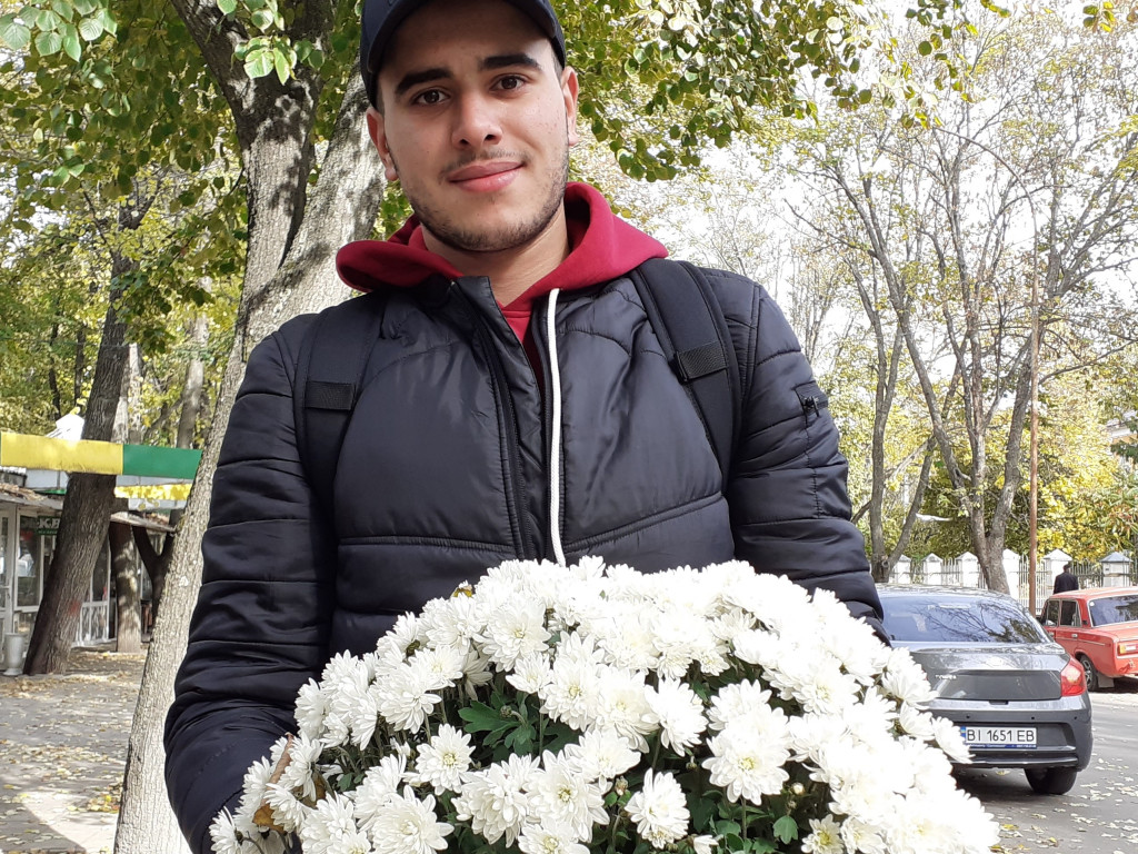 Хризантема своєю красою давно підкорила світ...