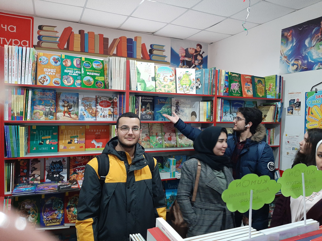 Студенти УМСА в книгарні «КнигоЛенд»