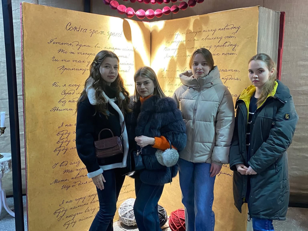 Памʼяті Олени Пчілки